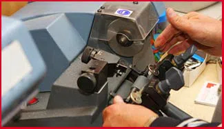 Woodbridge Locksmith Service Woodbridge, VA 703-663-7324 Woodbridge Locksmith Service Woodbridge, VA 703-663-7324 - 9-key-cutting